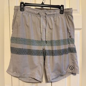 VUORI Kore Shorts Athletic Stretch
Gym Lined Green Striped Mens
